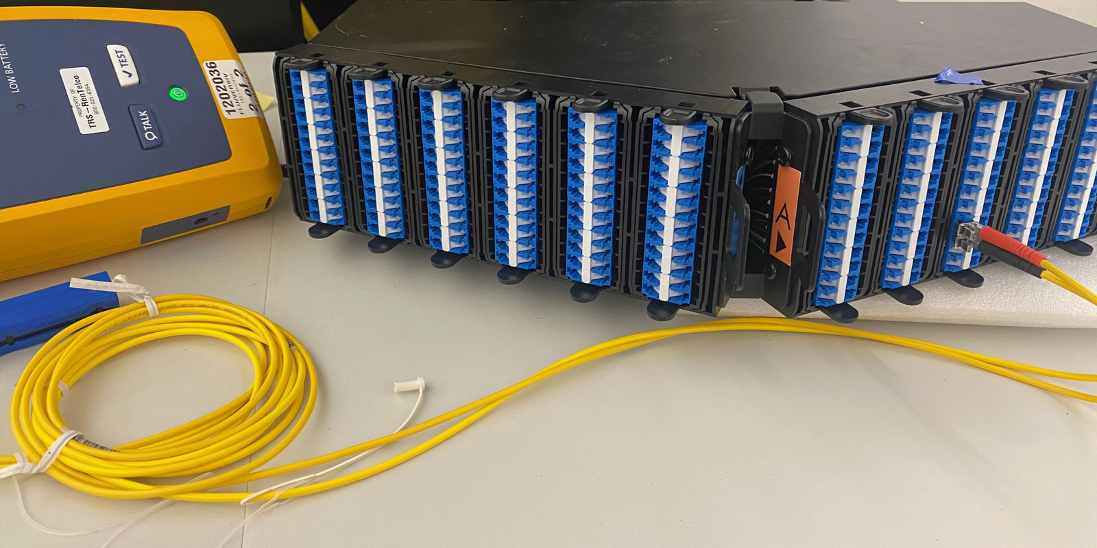 High-density fiber trays in data center